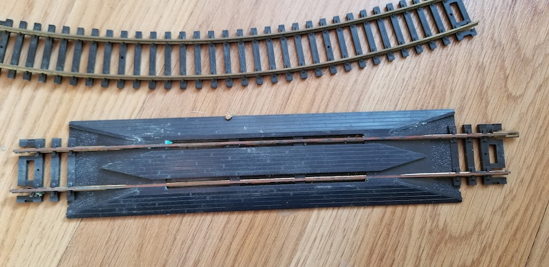 Vintage 70s HO-Scale Style Toy Train Box Cars and Track lot Atlas Rerailer Ertl More!