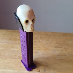 Vintage Original Pez Dispenser, Candy Dispenser, YOUR CHOICE Skeletor, Star Wars, Garfield, Snoopy, Made in Hungary, Slovenia Skeletor