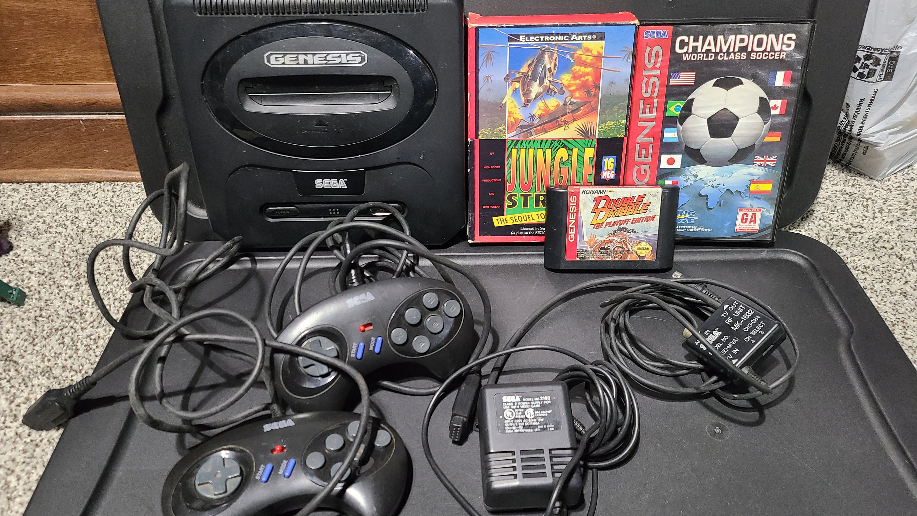 World Championship Soccer Damaged Sega Genesis Complete 