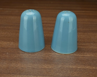 Homer Laughlin Richelieu Blue Salt & Pepper Shakers