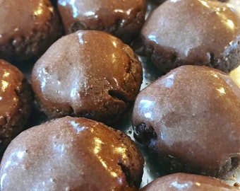 18 Keto Donut Holes, Pumpkin, Chocolate, or Apple Cinnamon