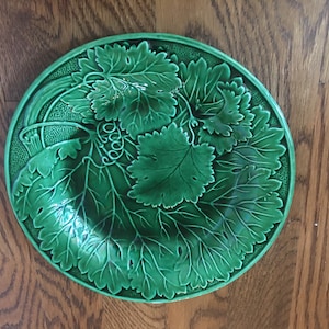 English Majolica Green Leaf Plate c.1900