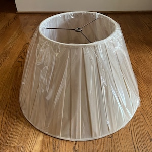 New Box Pleat Silk Lamp Shade 20”