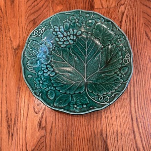 Antique Majolica Green Leaf Plate