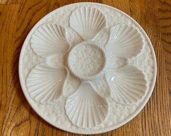 Vintage White Basketweave Oyster Plates