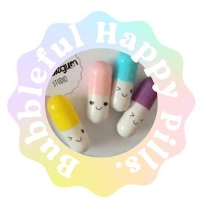 Happy Pills, Bubbly Pills, cadeau fantaisie, cadeaux amusants, capsules, cadeau manuscrit, messages DIY, TBR, message dans une bouteille, mes pilules bouillonnantes