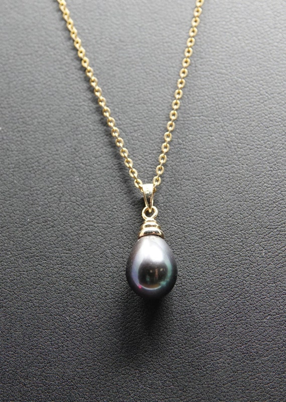 18" Necklace with  Black Pearl in 14K Gold Settin… - image 1