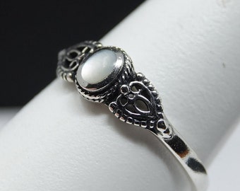 Size 8.5 Sterling and Mother of Pearl Stack Ring