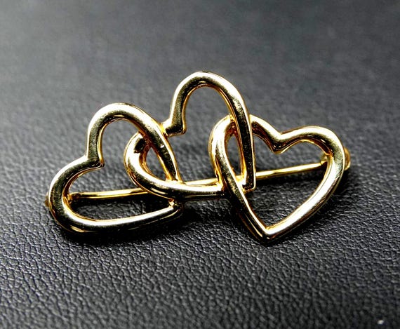 Tiffany & Co 18K Gold Open Hearts Pin Circa 1984( Pouch and Box