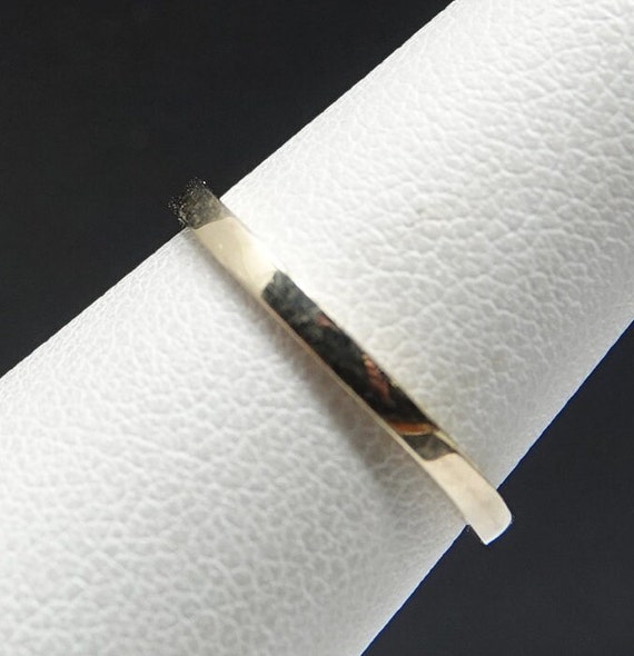 Size 5.5+  14K Gold Simple Band - image 1