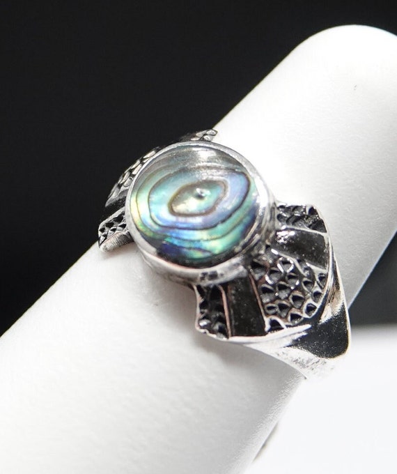 Sterling Silver Shell Large Geometric Ring Sterling Silver Shell Large Geometric Ring
