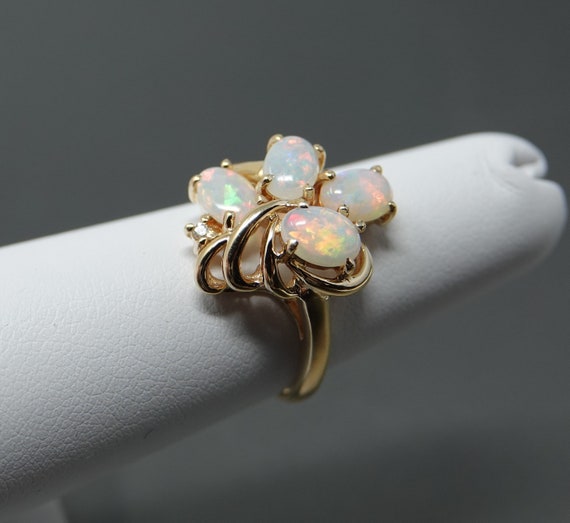 Size 5.25 14K Gold and Opal Ring - image 2