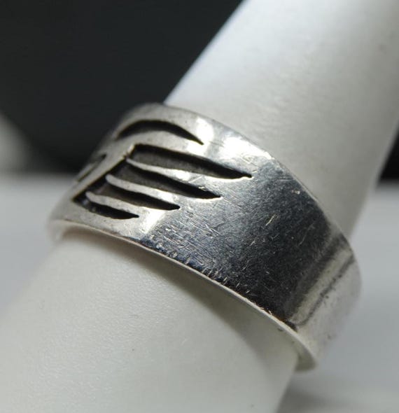 Size 11 Artisan Sterling Claw ring - image 3