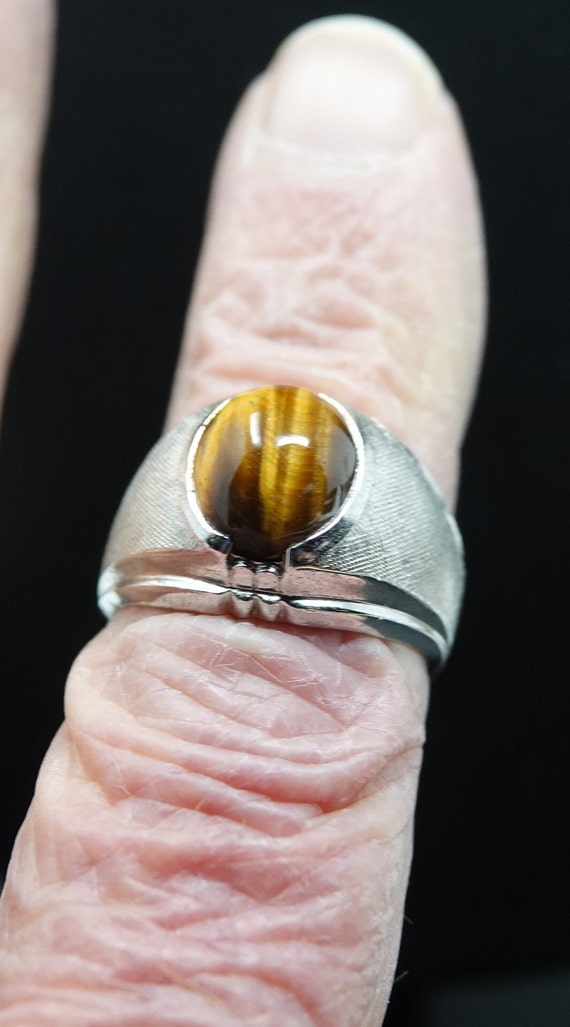 Size 7 Sterling and Tiger Eye Ring - image 4