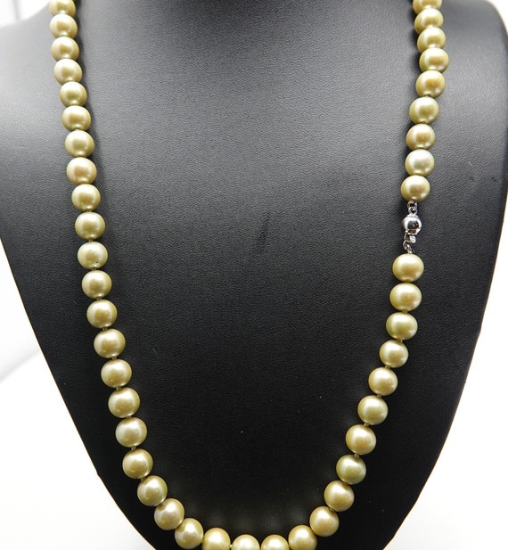 22"  8MM Cultured Pearl Necklace , Sterling Clasp