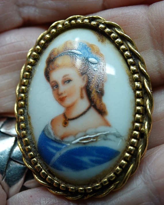 Limoges France Portrait Brooch