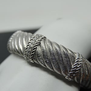 Größere Handgelenk Judith Ripka Sterling und CZ Klappbrisur Armband