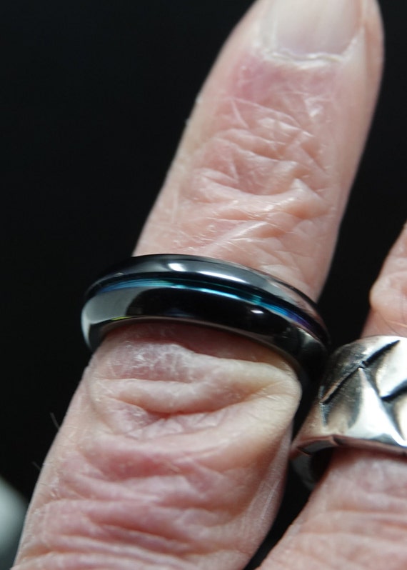 Size 6  Titanium Ring - image 4