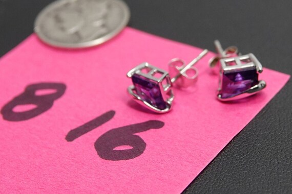 14K White Gold With Amethyst Stud Earrings - image 5