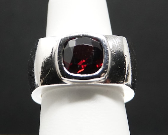 Size 5 3/4 Sterling and Garnet Ring - image 2