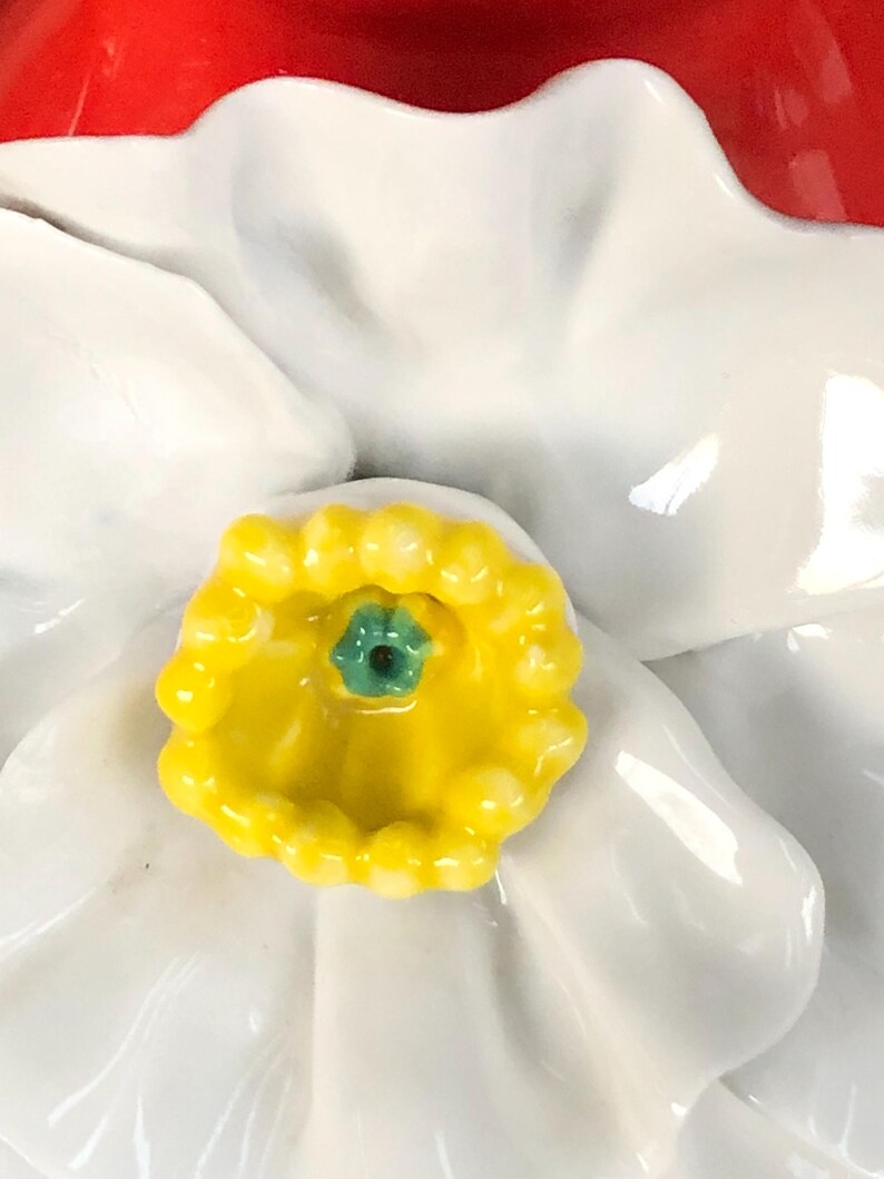 Anthropologie 3D White Poppy Stoneware Vase Retired image 7