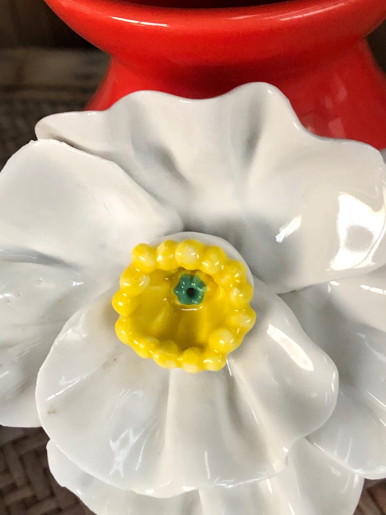 Anthropologie 3D White Poppy Stoneware Vase Retired image 8