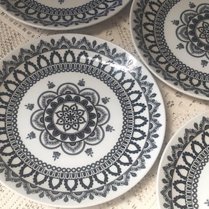 Cordon Bleu Arabesque Salad Plates Set of 4 Onyx Unused Excellent Condition