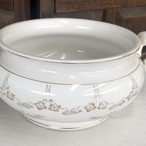 Antique Knowles, Taylor & Knowles Co. Semi-Vitreous Ceramic Chamber Pot Gold Trim Floral Garland