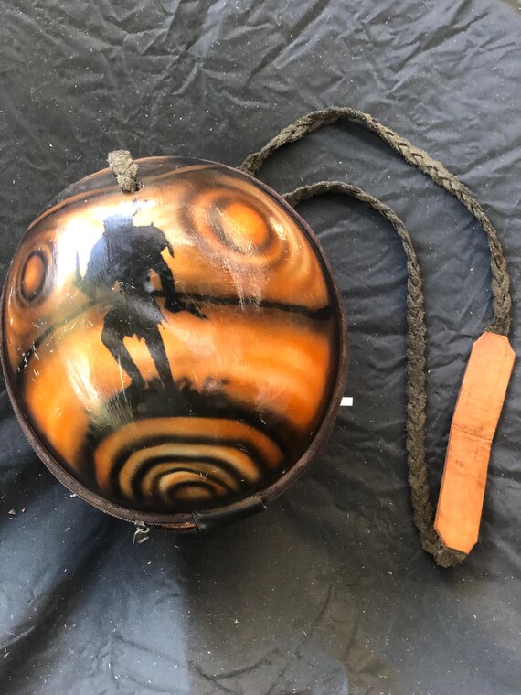 Coconut Shell Crossbody Bag Strap Purse VTG 1960s… - image 7