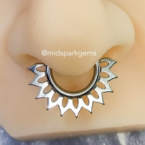 8G, 10G, 12G, 14G, 16G Mandala Flower Petal Hinged Segment Ring Titanium Clicker ASTM F136 - Choose Your Color - Septum Ring Hoop