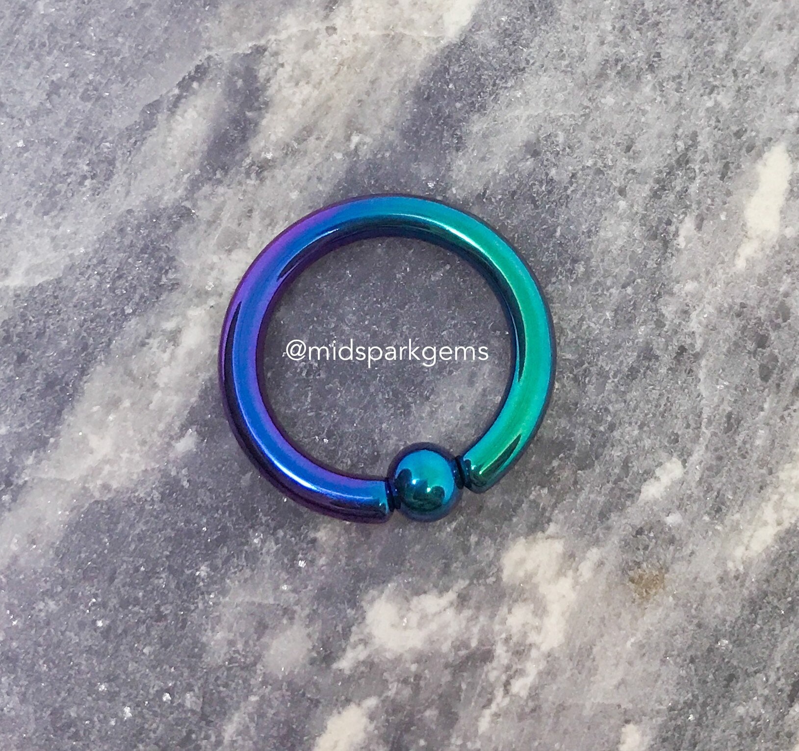 OCEAN BLUE Gradient - Captive Bead Ring CBR - Astm F136 Titanium - Septum Ring Nipple Barbell