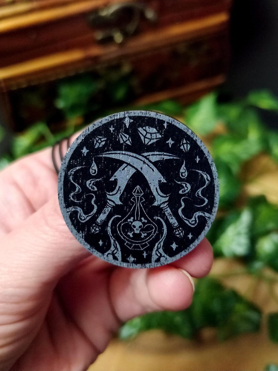 Rogue Wood Pin - DND Player Class Badge - Etsy