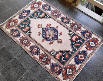 Vintage Turkish Oushak Rug: Handknotted Wool Rug (3'4"x5'5")