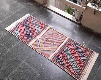 Vintage Wool Saddlebag Rug: 1.8x4.9 ft, Hand-Embroidered Turkish Decor