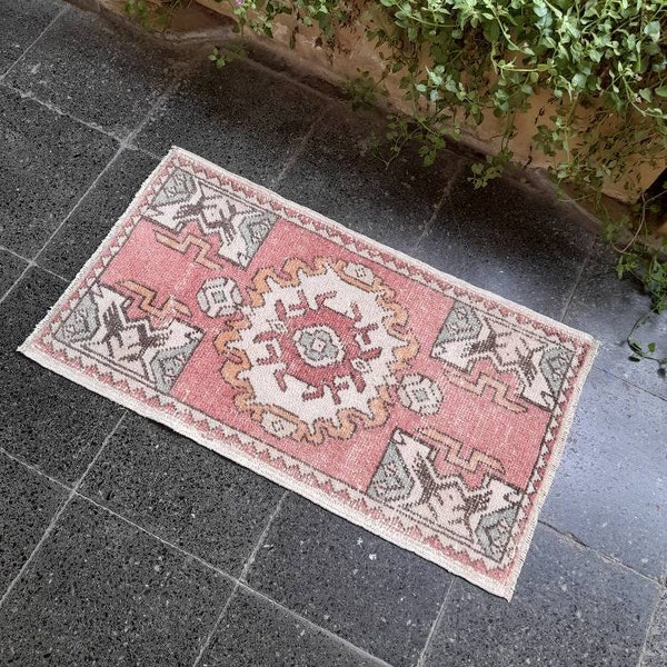 Turkish Rug,Entryway Rug 1'5x3'ft FREE SHIPPING Vintage Rug,İndoor Mat,home design,Small Rug,Boho Rug,Area Rug,Oushak Rug,Floor Rug