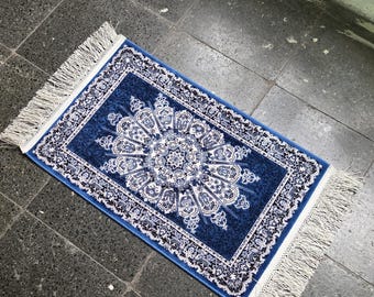 Bamboo Silk Oriental Rug – Navy White Medallion Fringe Carpet (40x60 cm)