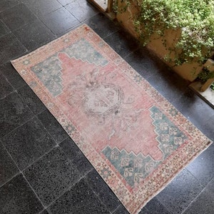 Vintage Turkish Oushak Rug: 2.7x5.2 ft, Bohemian Wool Floor Rug