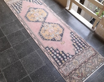 Vintage Turkish Runner Rug: Handknotted Oushak Wool Rug (2.6x8.7ft)