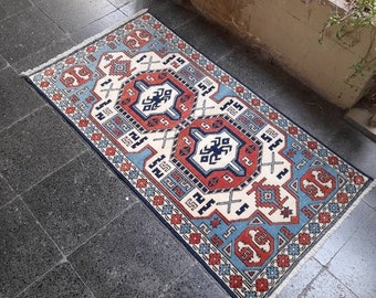 Handmade Turkish Oushak Rug: Distressed Medallion Wool Rug (2.3x4.5ft)