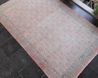 Vintage Oushak Rug: Handknotted Turkish Wool Rug (4.3x6.8ft)