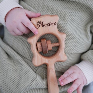 Cool, a new model!!! Personalized baby rattle, made of natural wood.