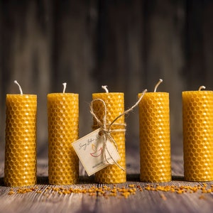 Set von 5 Bienenwachskerzen im Kästchen, Handgerollte Bienenwachskerzen, 100% Reine Bienenwachskerze, Umweltfreundliche Kerzengeschenke, Geschenk für Sie
