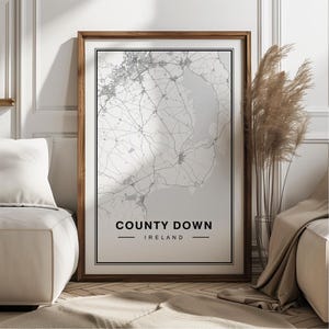 Poster impression d'art carte du comté de Down en Irlande - souvenir cadeau de voyage en Irlande, décoration d'art murale imprimée du comté de Down