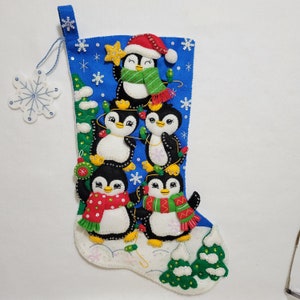 Bucilla Bowling Santa 6 Pce. Felt Christmas Ornament Kit 86453 Penguins  Balls DIY 