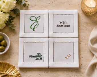 Personalisierte Cocktailservietten Gestickte Leinenservietten Benutzerdefinierte Monogramm-Hochzeits-Cocktailservietten, die Empfang Tischdekor dekorieren
