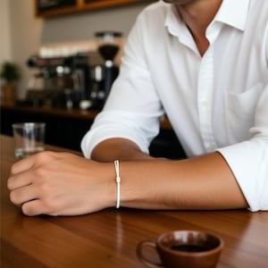 Pulseira de cordão branco - Joia protetora para pureza e efeito bronzeador