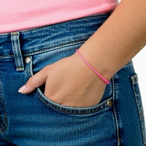 Bracciale con cordino rosa fluorescente - Gioielli convenienti per donne, uomini e bambini