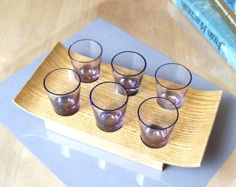 SCHOTBRIL met dienblad Vintage/ Lila wodkaglazen met houten dienblad/ Vintage drankjes serveren/ Letland