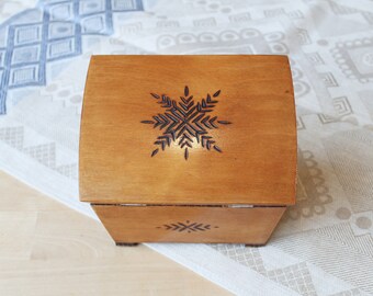 WOODEN BOX Latvian Vintage/ Wooden Box with Burned Ethnic Pattern/ Vintage Home Accessory/ Latvia