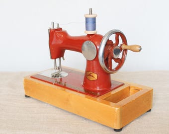TOY SEWING MACHINE Vintage/ Sewing Machine for Children/ Russian Home Appliances/ Ussr